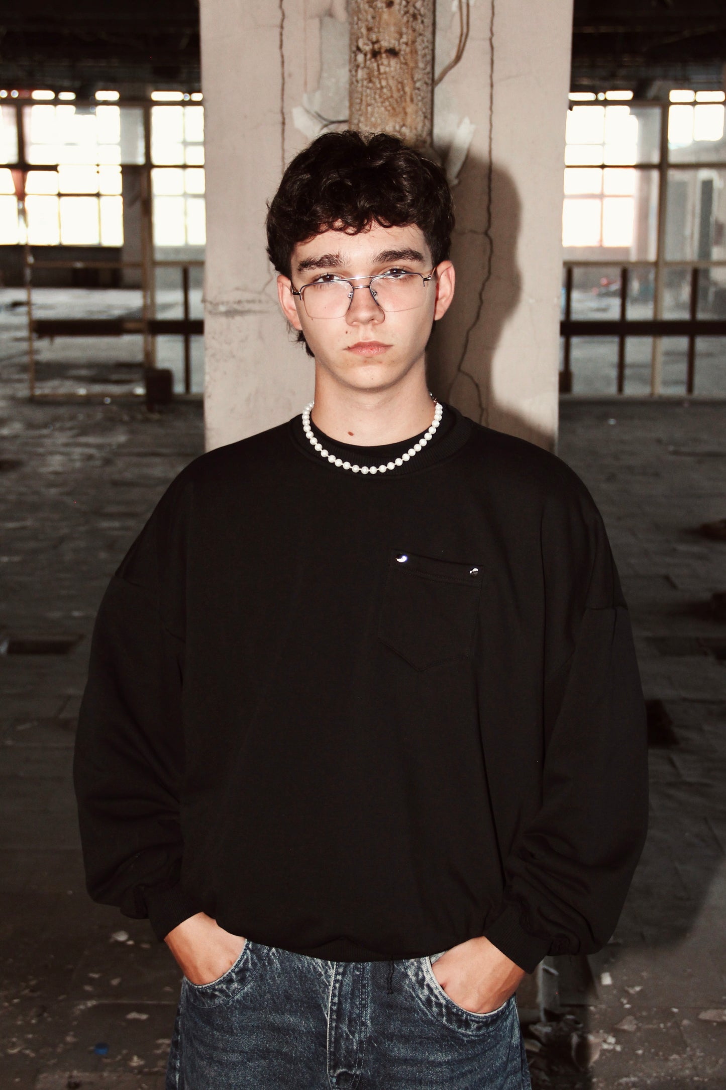 PUFFY CREWNECK (czarny)